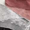 3-pak stringów z brazylijskimi koronkowymi wykończeniami
