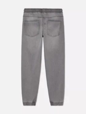 7–15 lat | jeansy typu sweatpants z podwiniętymi nogawkami