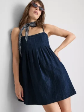 Bawełniana mini sukienka typu babydoll z dżinsu