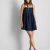 Bawełniana mini sukienka typu babydoll z dżinsu