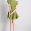 Bawełniana mini sukienka z marszczeniami i ażurowymi wstawkami