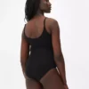 Bezszwowa bielizna modelująca