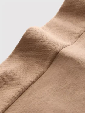 Bezszwowa bielizna modelująca sylwetkę w postaci stringów