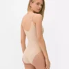 Bezszwowa bielizna modelująca z okrągłym dekoltem