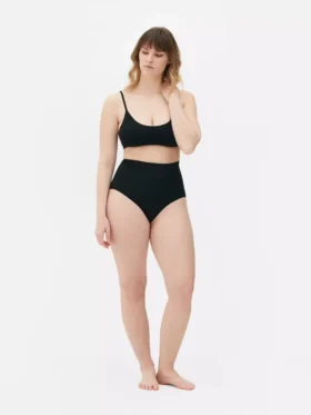 Bezszwowe figi bielizny modelującej z wysokim stanem