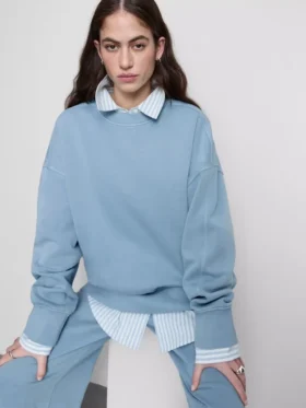 Bluza oversize z opadającymi ramionami