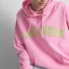 Bluza z kapturem z nadrukiem w stylu uniwersyteckim, z przewagą bawełny