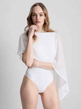 Body z narzutką w stylu peleryny