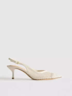 Buty na obcasie z siateczką i paskiem z tyłu o szerokim kroju