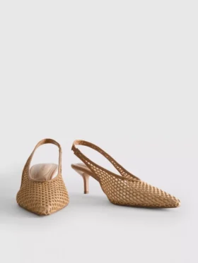 Buty na obcasie z siateczki o spiczastym czubku