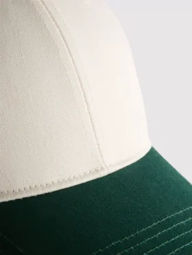 Czapka baseballowa w dwóch odcieniach