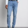 Dżinsy skinny o średniej wysokości talii