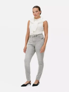 Dżinsy skinny z wysokim stanem