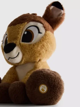 Duża pluszowa zabawka przedstawiająca Bambi z Disneya
