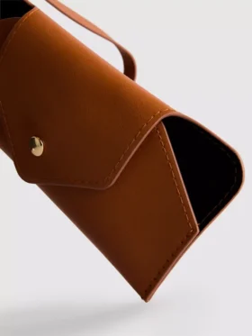 Etui na okulary przeciwsłoneczne z imitacji skóry