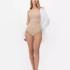 Formowany body z bielizną modelującą sylwetkę