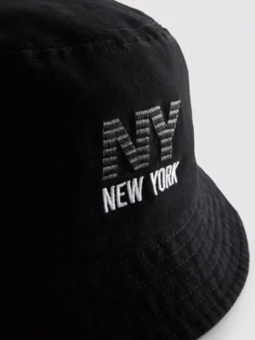 Kapelusz typu bucket z logo Nowego Jorku