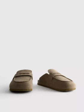 Klapki typu loafer