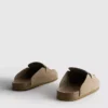 Klapki typu loafer