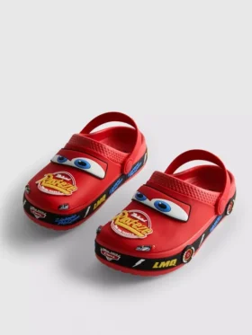 Klapki z motywem „Auta” studia Disney-Pixar