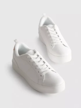 Klasyczne sneakersy z niską cholewką