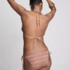 Komplet bikini z trójkątnymi stanikami wiązanymi z boku