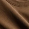 Koszulka o wąskim kroju z elastycznego materiału