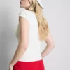 Koszulka z dopasowanymi rękawkami typu cap sleeve