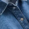 Krótka koszula z bawełnianego denimu o prostym kroju