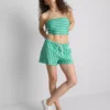 Krótki top bandeau w paski z przewagą bawełny