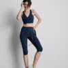 Legginsy capri z wysokim stanem, zapewniające płynne wsparcie podczas aktywności fizycznej