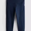 Legginsy capri z wysokim stanem, zapewniające płynne wsparcie podczas aktywności fizycznej