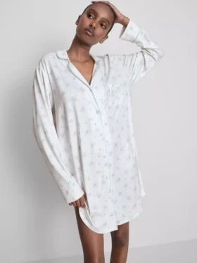 Luźna koszula nocna typu „boyfriend” z nadrukiem