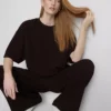 Luźna koszulka z dużą zawartością bawełny