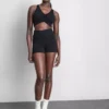 Miękka jak masło marszczona koszulka typu crop top