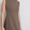 Mini sukienka z rękawkami typu cap sleeve