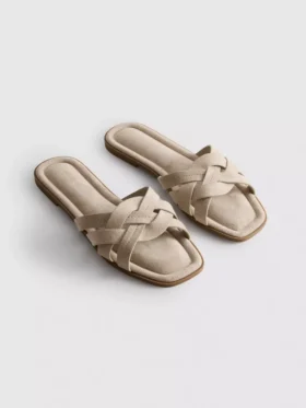 Mule z plecionymi paskami