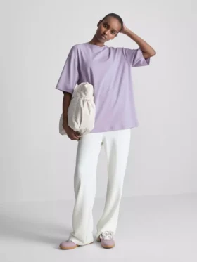 Niezbędna bawełniana koszulka w stylu oversize