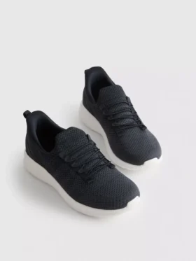 Niskie sneakersy wsuwane