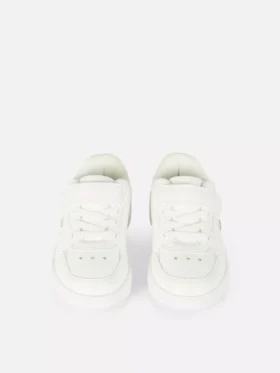 Niskie sneakersy z motywem serca