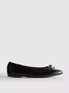 Płaskie Buty z lakierowanej skóry