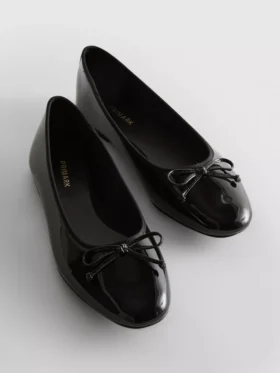 Płaskie Buty z lakierowanej skóry