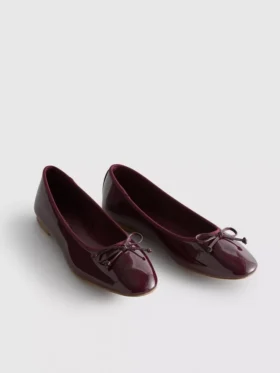 Płaskie Buty z lakierowanej skóry
