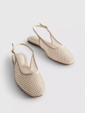 Płaskie Buty z paskiem z tyłu i kryształkami