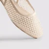 Płaskie Buty z paskiem z tyłu i kryształkami