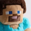 Pluszowa zabawka przedstawiająca Steve’a z gry Minecraft