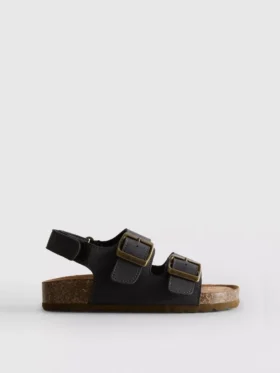 Sandały typu slingback z podwójnymi paskami z klamrami