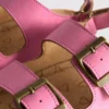 Sandały typu slingback z podwójnymi paskami z klamrami