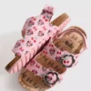 Sandały z podwójną klamrą i paskiem z tyłu z motywem Minnie Mouse z Disney’a