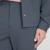Spodnie o regularnym kroju z kolekcji „The Edit”